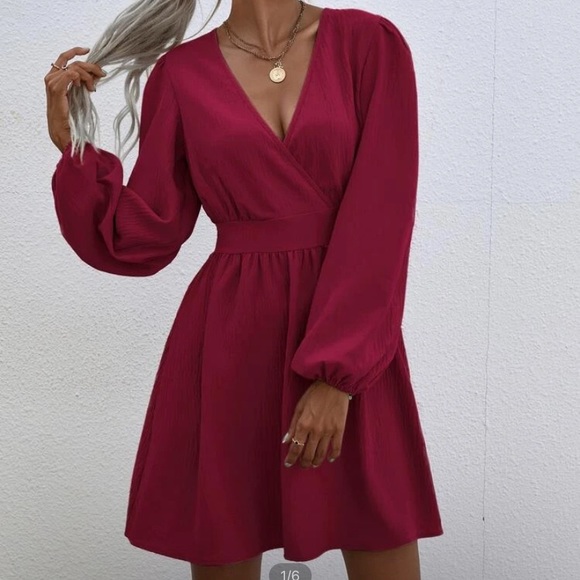 NWT SHEIN surplice neck lantern sleeve dress - Picture 2 of 4